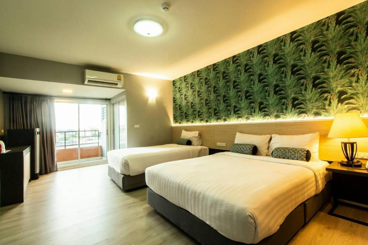 Family Room,998216247:JPEG